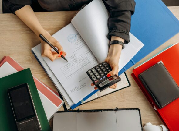 pexels-mikhail-nilov-8296970